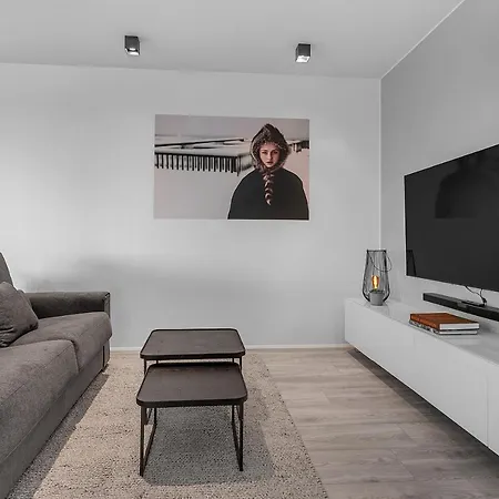 Apartment Brietartun 11